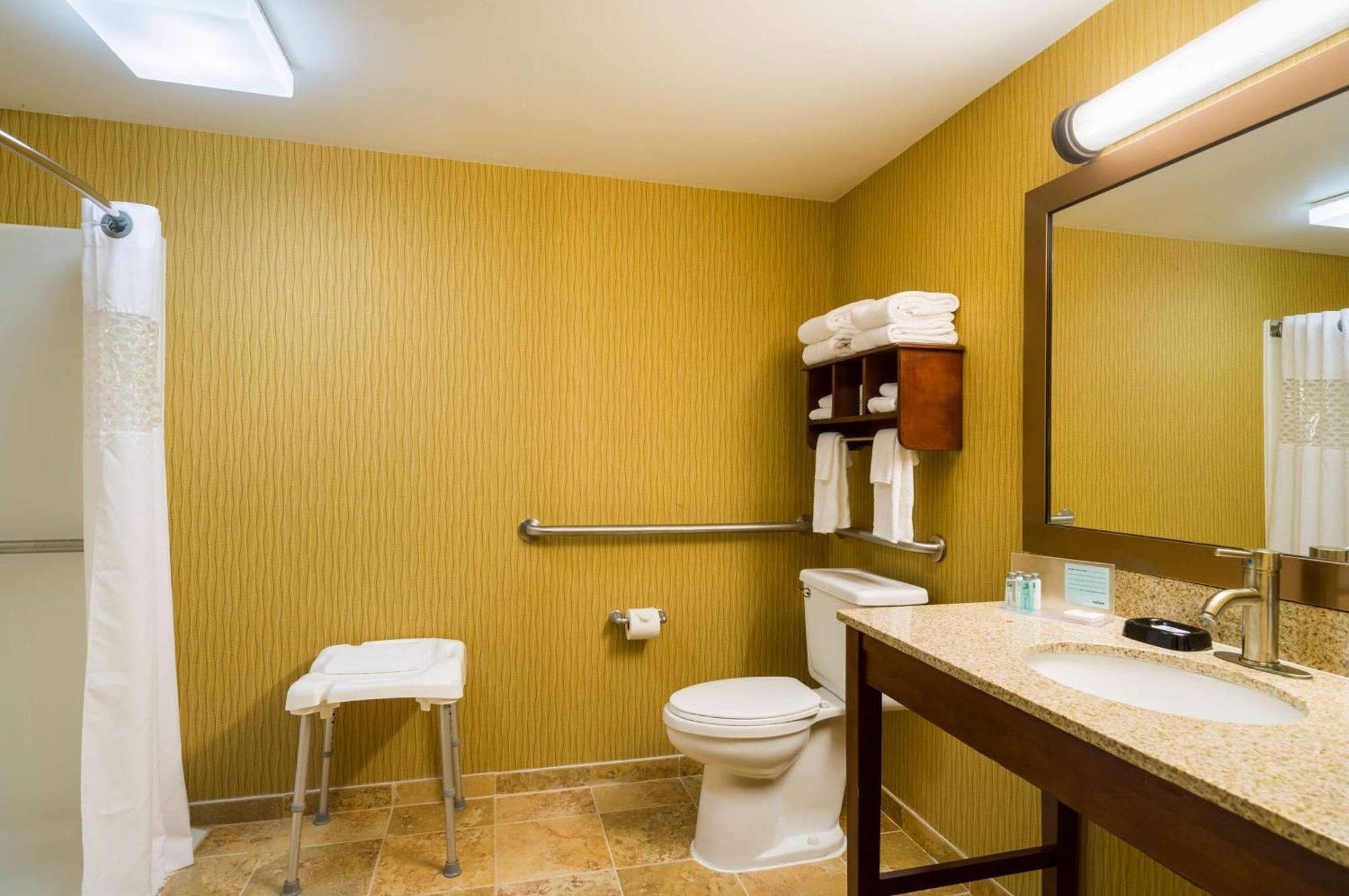Hampton Inn Данвил Екстериор снимка