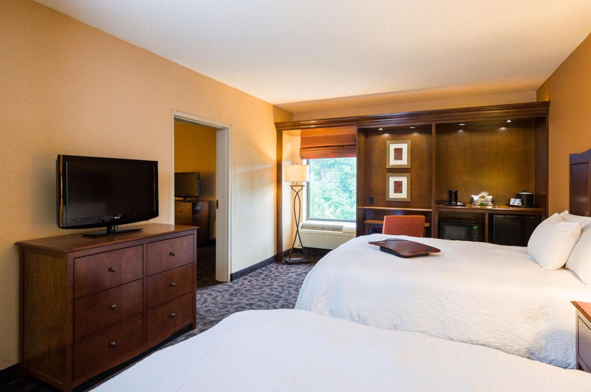 Hampton Inn Данвил Екстериор снимка