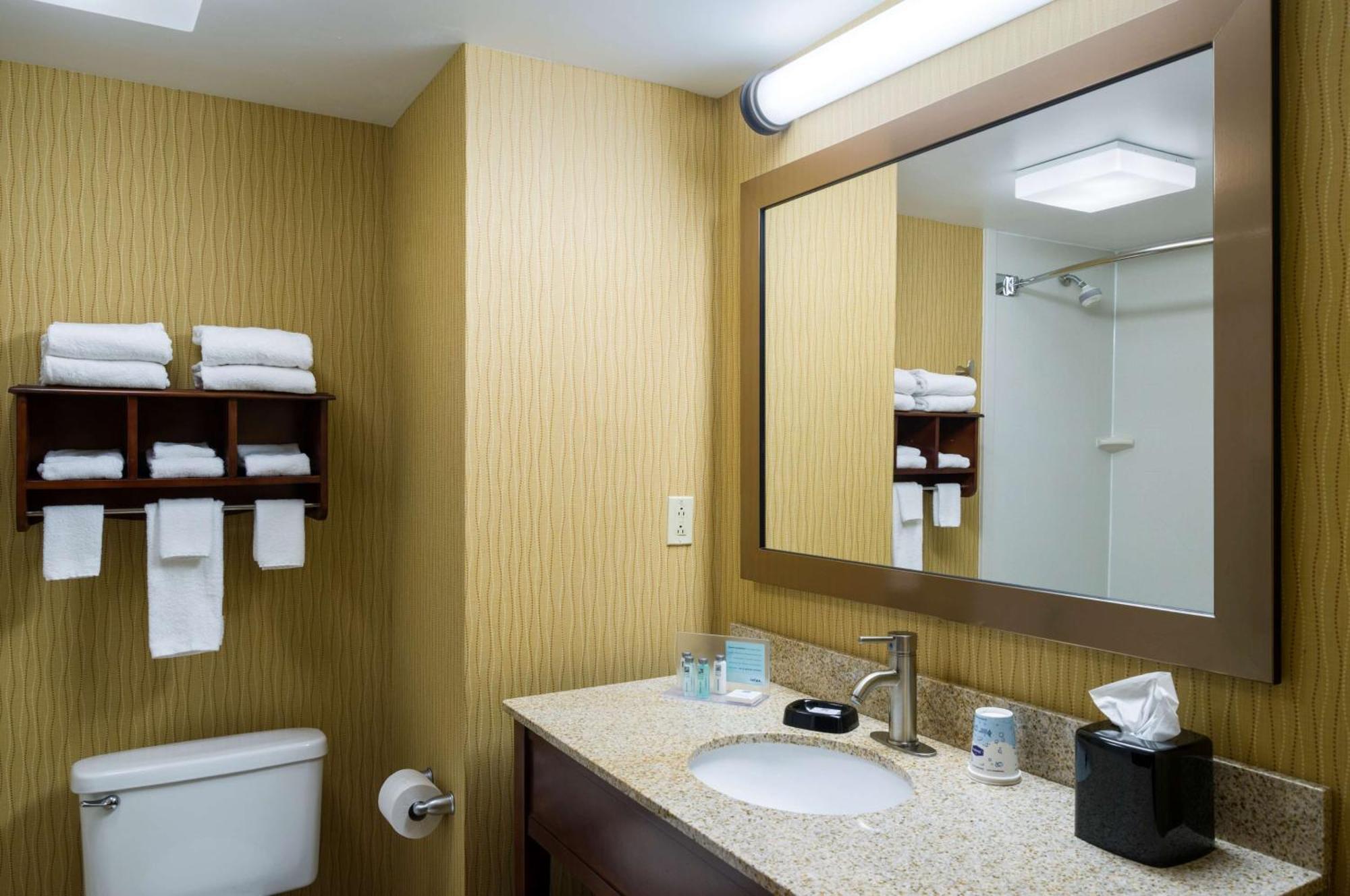 Hampton Inn Данвил Екстериор снимка